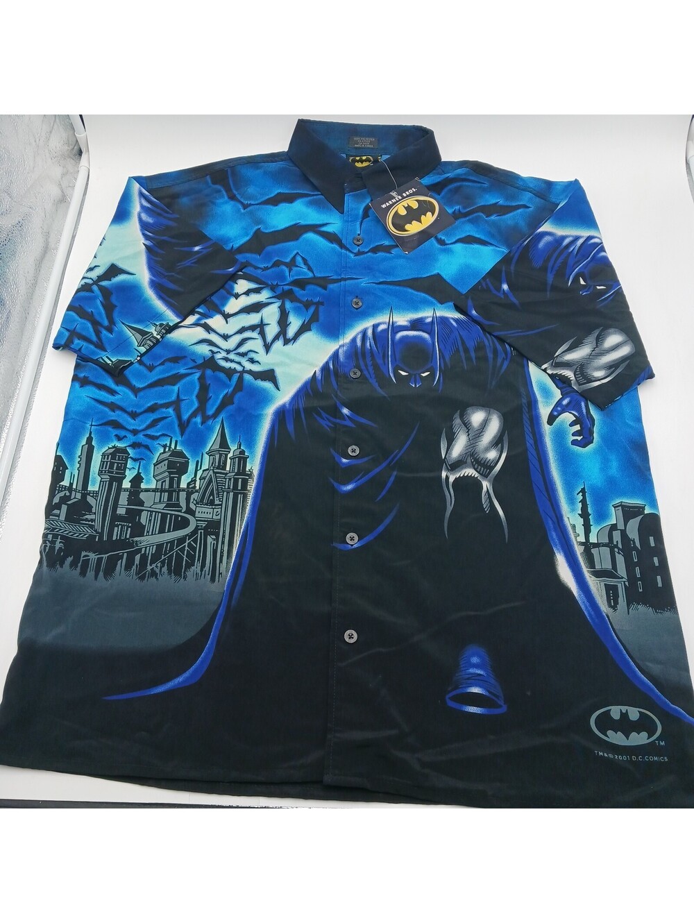 NWT Vintage Warner Bros Changes Medium Oversized Shirt Batman Adventures 2001 M